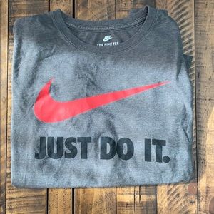 Nike t-shirt